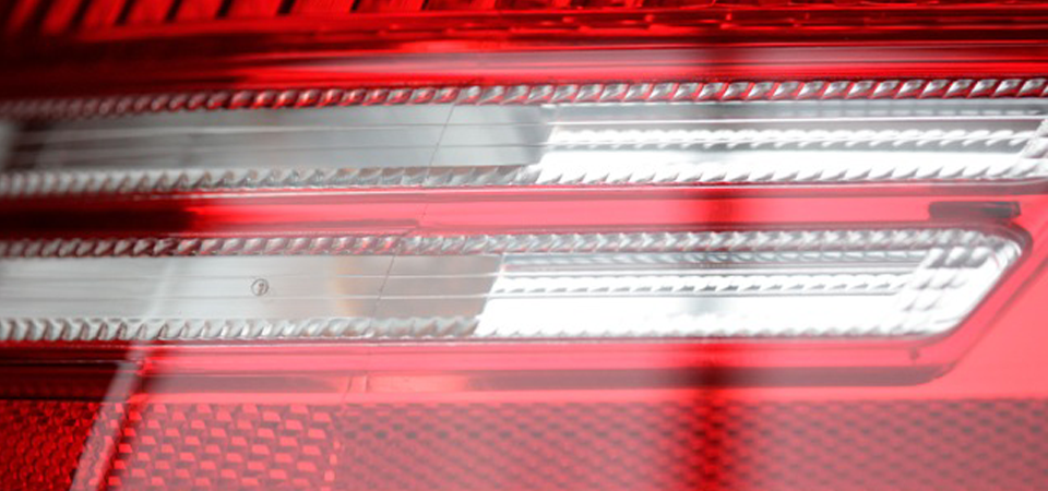 Fonction instant search sur un site internet 4 Close up phare arrière de voiture